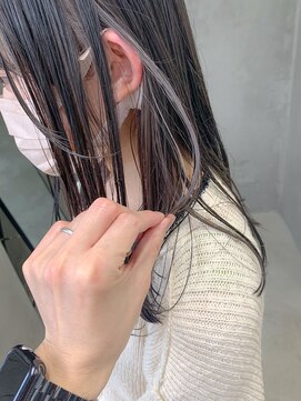テトヘアー(teto hair) インナーカラー、グレー、フェイスフレーミング