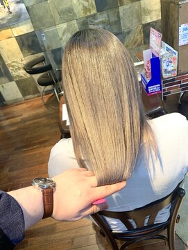 ヘアークリアー 獨協大学前店 クリームカラー