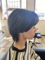 ハピネス(Happiness)&nbsp;センターパート×ウルフスタイル