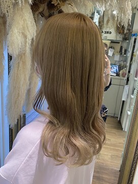 クエ(QUE) ミルクティーベージュ/透明感カラー/ブリーチなしカラー/横浜