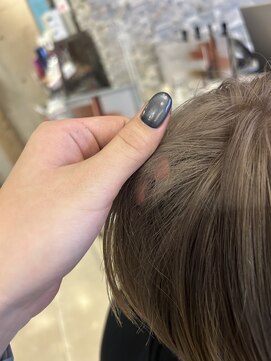 アチーブ ヘア デザイン(achieve hair design) くすみベージュミルクティーカラー透明感10代20代美シルエット