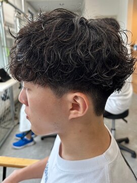 フゥ 宇都宮(FeU) 波巻きパーマメンズパーマメンズヘアツーブロックツイストパーマ