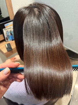 クララ カシハラ(CLALA Kashihara) 髪質改善/艶髪/ナチュラルブラウン/セミロング