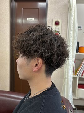 アート(art) ツイストスパイラルパーマ/刈り上げマッシュ