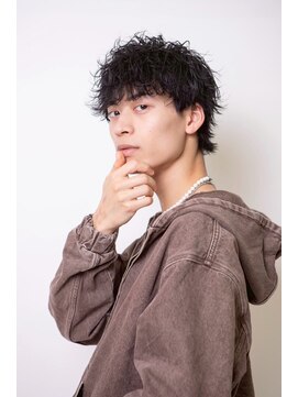 ルフュージュ バイ プロデュース 相模大野店(Refuge by Produce) メンズパーマ