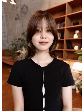 シカ(sica) 暑さに負けないミディアムレイヤー