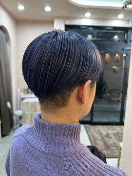 トリコ アヴェダ ららテラス北綾瀬(tricot AVEDA) ダブルカラー/ブリーチ/ブルー/ショートヘア