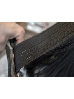 最小限のダメージでクセ・うねりやゴワつきのお悩みを解消＊思わず触りたくなる指通りを叶えます♪