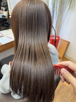 髪のエイジングケア♪お店独自の内部補修入りカラーで驚くほどの質感向上！！