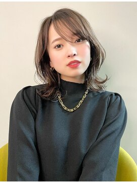 クィーンズガーデンバイケーツーギンザ(QUEEN’S GARDEN by K two GINZA) レイヤーカット*ミディアムレイヤー*くびれヘア*30代40代50代