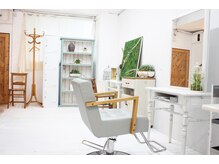 マーブルー(mar-blue)の雰囲気（武庫之荘北改札徒歩１分。プライベートサロン。）