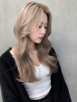 トリニティ(trinity) ブリーチ ダブルカラー レイヤーカット アッシュグレージュ