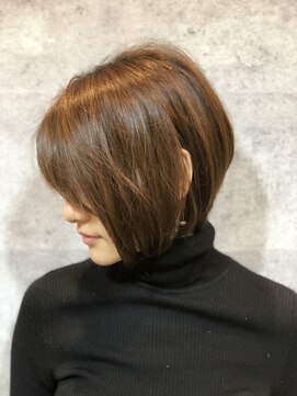 カジノ(CASINO) 前下がりグラデーションボブ