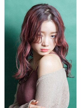 リュヌ ホロスコープ(lune horoscope) ブラックベースにプラスピンクヘア