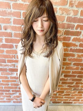 ブレイズ ザ サロン(BLAZE THE SALON) 愛され女子の透明感寒色系ベージュインナーカラー【BLAZE 大庭】