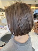 ボブ×ハイライト/ナチュラルグレージュで大人可愛いヘア