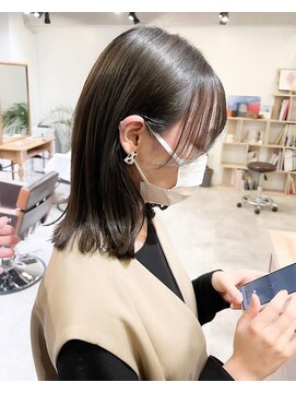 ネイヴィル オモテサンドウ(navile omotesando) ☆ブリーチなしオリーブグレージュ外ハネロブ☆