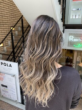 ラフ 難波店(LAFF) #黒髪#ボブルフ#ネビージュ#小顔#ワンレン