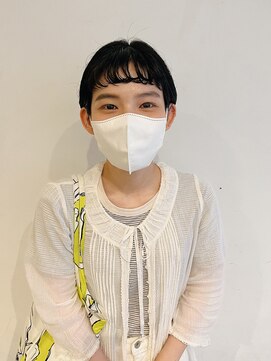 ヴァンダンジュ(Vendange) ショートヘアに前髪パーマ