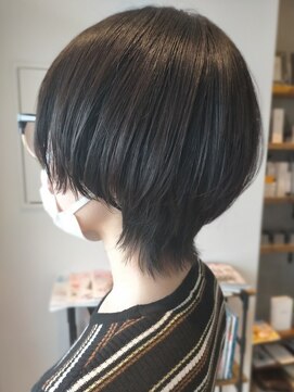 カミベヤ(KAMIBEYA) 短めウルフカット