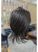 くびれレイヤーカット。