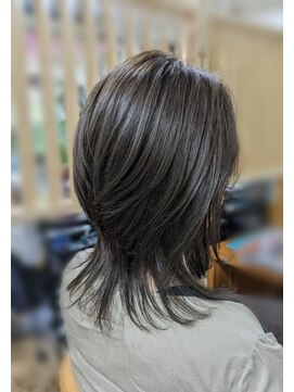 トランク(Trunk) くびれレイヤーカット。