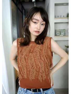 シア(SHEA gakugeidaigaku) ミディアム/フェイスレイヤー/シースルーバング/30代40代50代