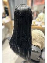 リーオオサカ(Lee Osaka) 透明感×ブルーブラック/かれん