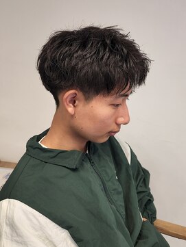 ニアウ 伊勢崎連取店(Niau) 刈り上げショートセンターパートツイストスパイラルパーマ