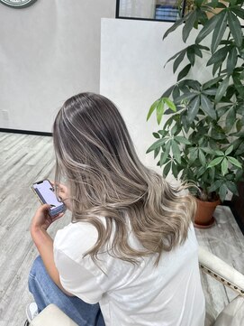 ベルヘアーデザイン 堺東(Belle hair Design) バレイヤージュ/グラデーション/外国人風/レイヤーカット