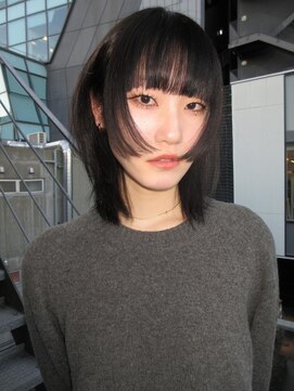 ナループロア ルームー(Nalu pu loa ROOMOO) レイヤーカット/姫カット/グレージュカラー