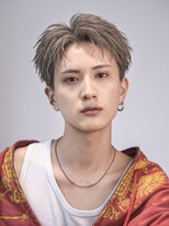 オーシャントーキョーオーバー(OCEAN TOKYO OVER) 韓国ヘアカルマパーマカルマバングセンターパート黒髪ウルフ