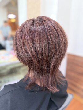 アークスヘアー 大人可愛い小顔ウルフインナーカラーグレージュ立体感ひし形