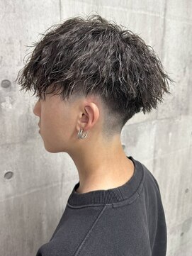 スターズ 柏(STARS) ツイストパーマ 束感 ツーブロック 刈り上げ 20代 マッシュヘア