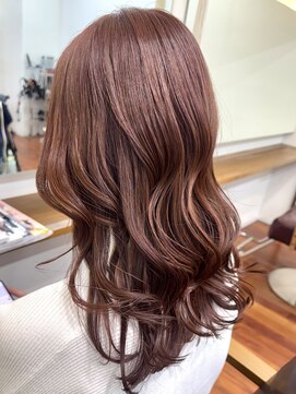 グランルッソ 岡山イオン前(GRAN LUSSO) 艶カラー ピンクベージュ