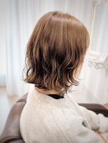 ウィロー(WILLOW)&nbsp;【WILLOW京橋】透明感カラーゆるふわ外ハネボブパーマ(中原由貴)
