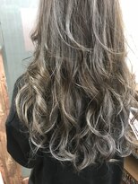 シード(Syead)&nbsp;グレージュ×クリームベージュ☆【syead八王子】