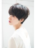 ショートヘアスタイル