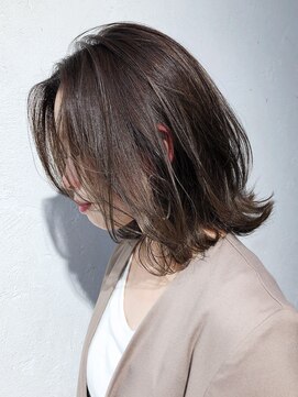 アルバム 新宿(ALBUM SHINJUKU) シアベージュくびれレイヤー_オリーブカラー_ba249204