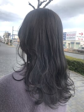 コンド(cond.) ナチュラルハイライトのグレージュカラー♪♪