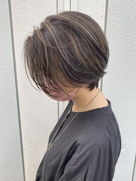 エマノア(EMANOA) 【KEITA】丸みショート☆白髪ぼかしハイライト