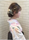 〈avant〉卒業式ヘア　金箔華やかローポニー