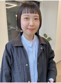 オン眉ボブ