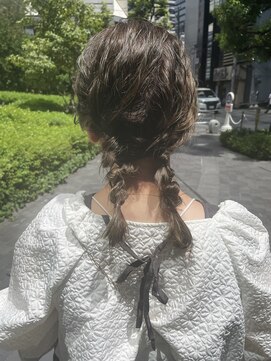 ロロネー 梅田(Lolonois) ねじねじアレンジ