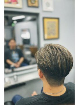 アイコン ブルー メンズ(I-CON #blue MEN'S) ナチュラルサイドパート×ハイライトカラー