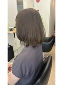 ★レイヤーカットウェットヘアアッシュベージュ