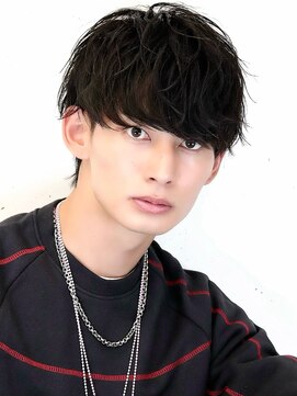 アーリー(Ali'i) ソフトツイストパーマ韓国マッシュウルフサイドパート刈り上げ