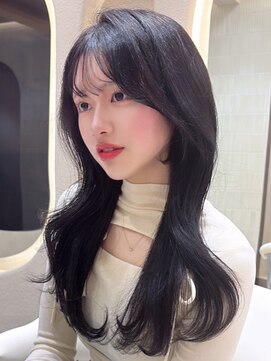 ロンド リリー 銀座(Lond Lily) ◆ミディアムレイヤーカット/髪質改善/韓国/黒髪/小顔/前髪/銀座