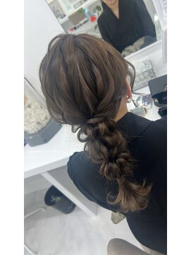 ヘアーセットサロンケイ(Hair Set Salon K) 編みおろし