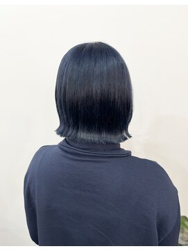 ルヴェルヘアー(Revel hair) ネイビーカラー